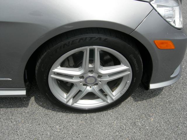 Used 2013 Mercedes-Benz E 350 Sedan image 7