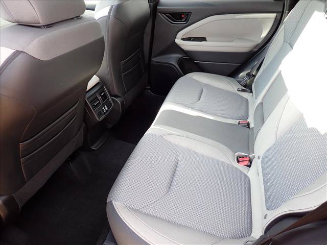 Certified 2025 Subaru Forester Premium AWD/4WD image 5
