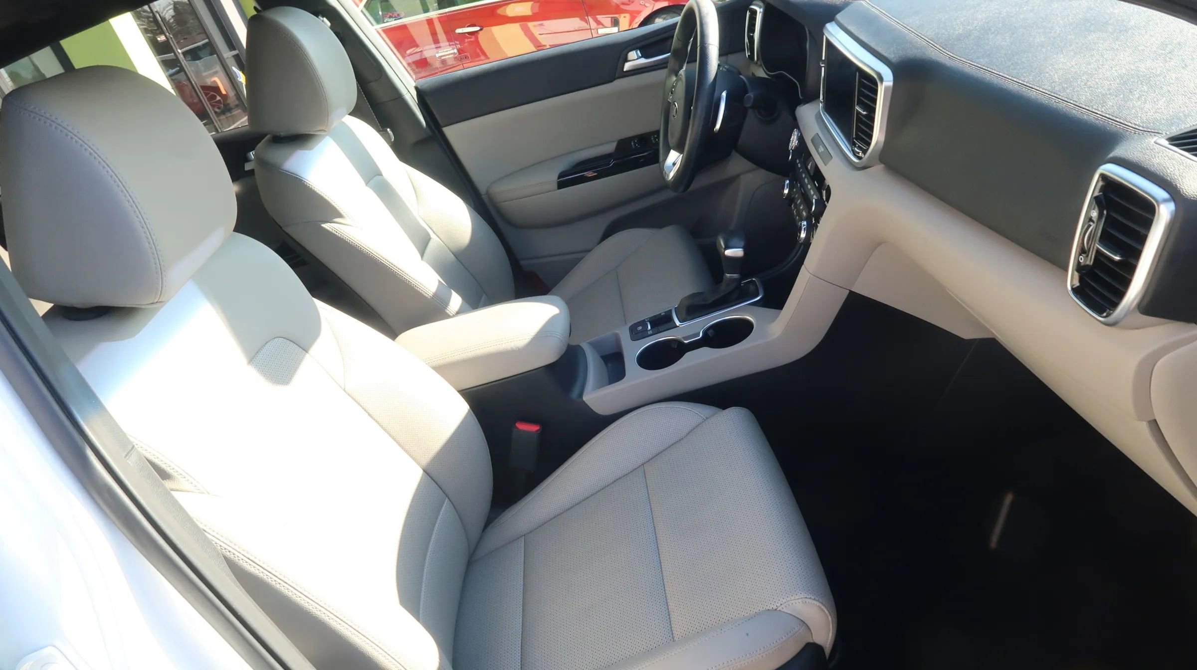 Used 2022 Kia Sportage Nightfall Edition w/ Nightfall Fwd Premium Package image 26