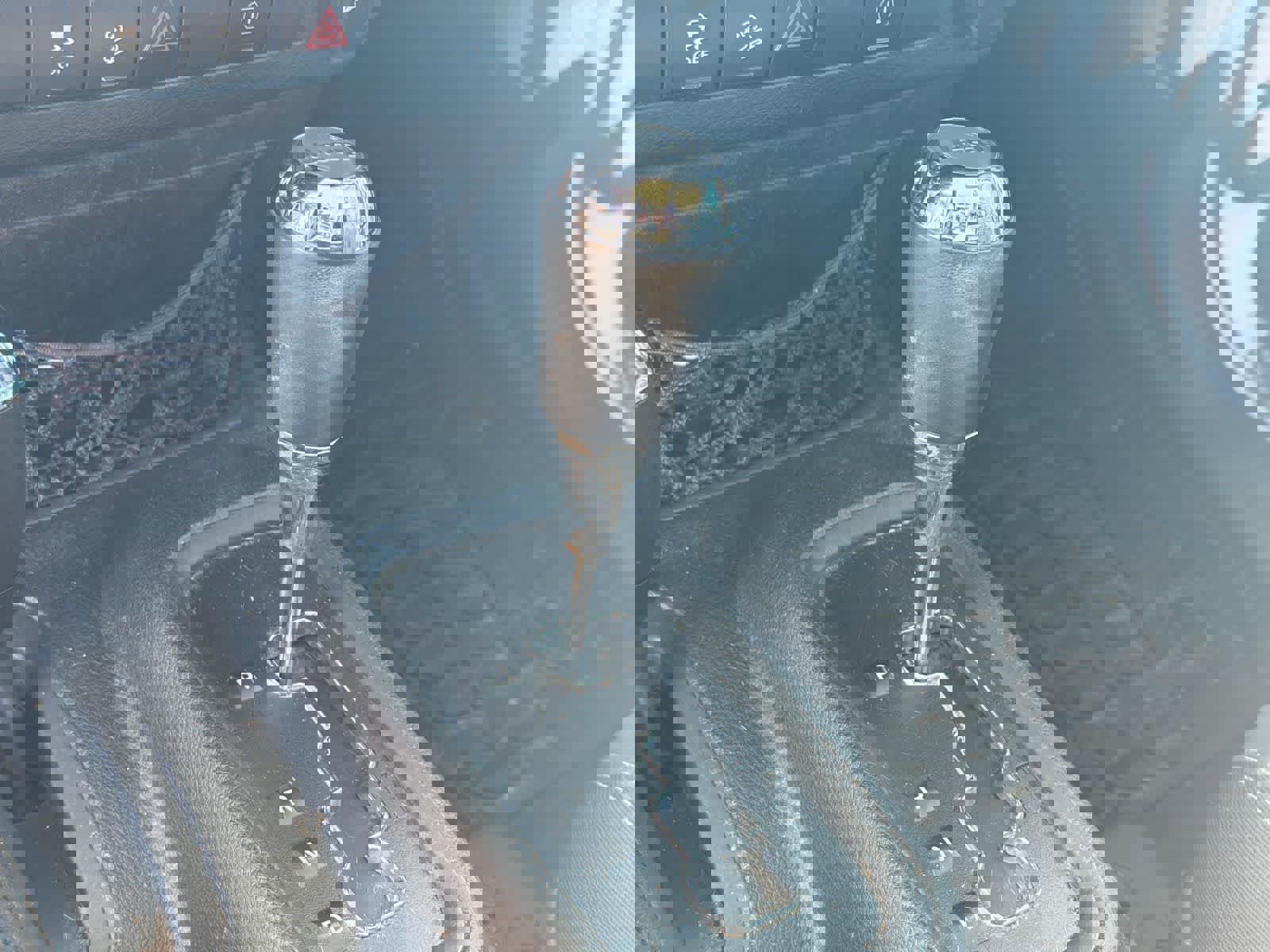 Used 2017 Jeep Wrangler Unlimited Sahara w/ Connectivity Group image 17