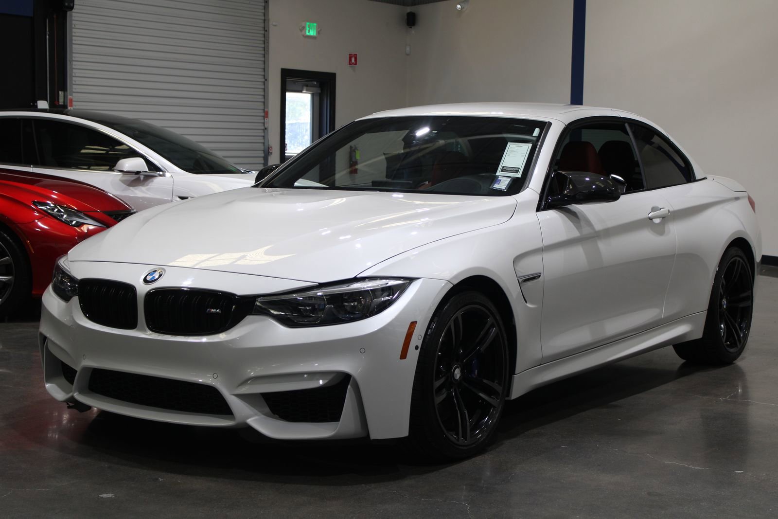 Used 2019 BMW M4 Convertible w/ Executive Package image 9