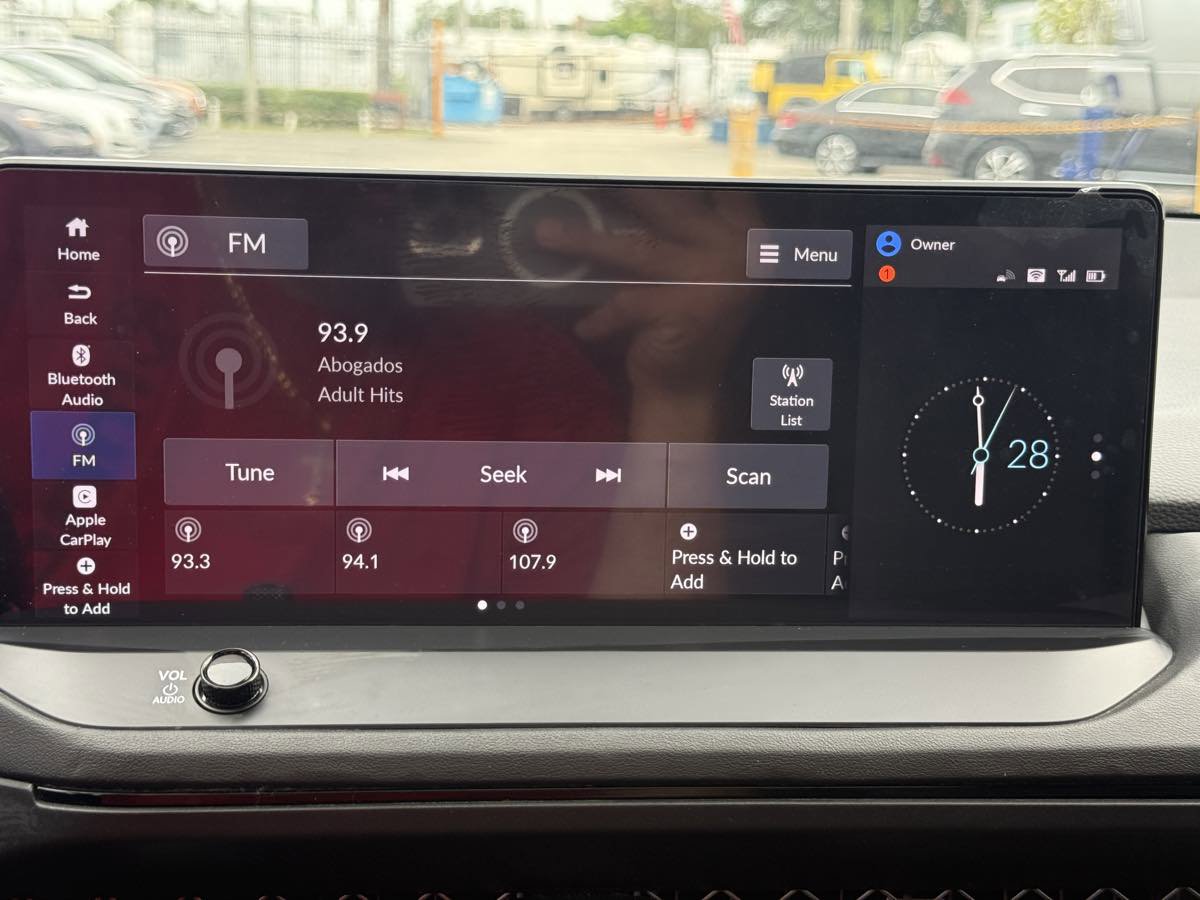 Used 2024 Honda Accord Sport image 37