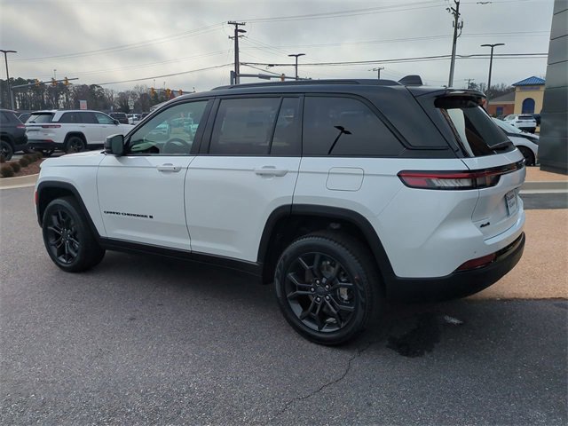 New 2025 Jeep Grand Cherokee Limited image 6