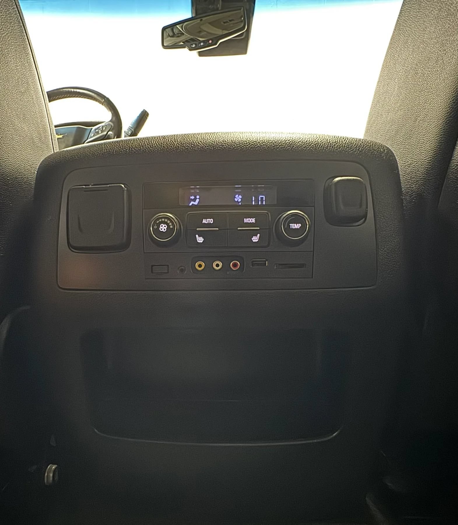 Used 2016 Chevrolet Suburban LTZ AWD/4WD image 39