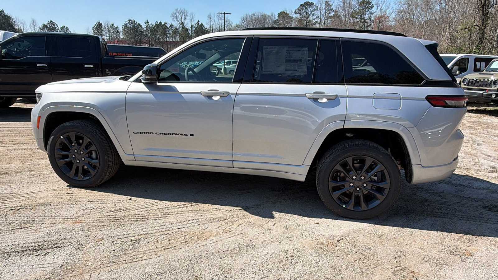 New 2026 Jeep Grand Cherokee Limited AWD/4WD image 11