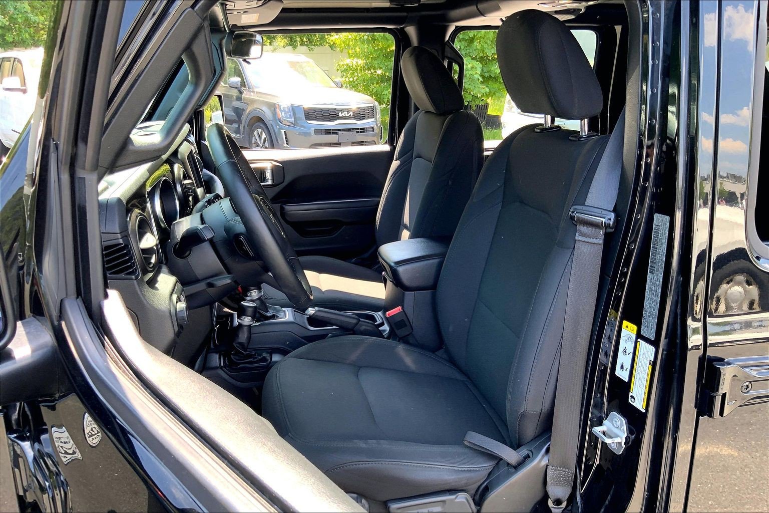 Used 2019 Jeep Wrangler Unlimited Sport AWD/4WD image 28