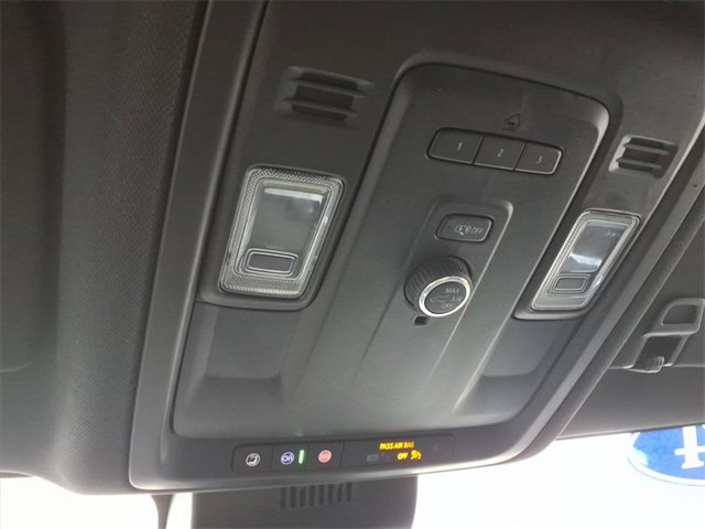 Used 2024 Chevrolet Suburban LT image 13