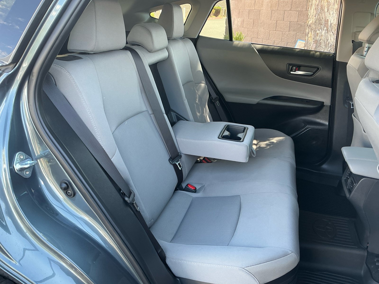Certified 2024 Toyota Venza LE AWD/4WD image 17