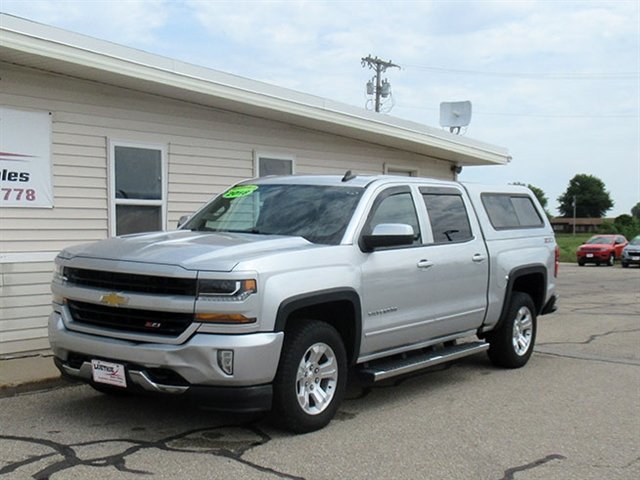 Used 2018 Chevrolet Silverado 1500 LT w/ All Star Edition AWD/4WD image 2