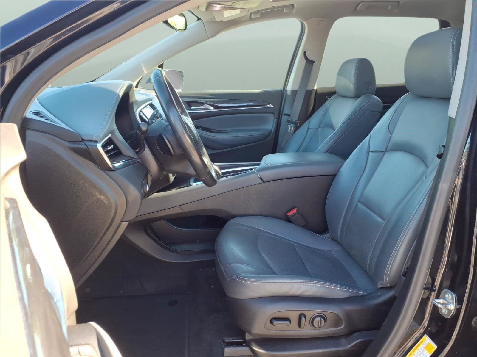 Used 2020 Buick Enclave Essence AWD/4WD image 18