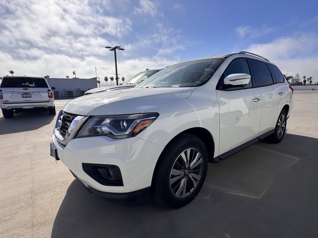 Used 2020 Nissan Pathfinder SL image 3