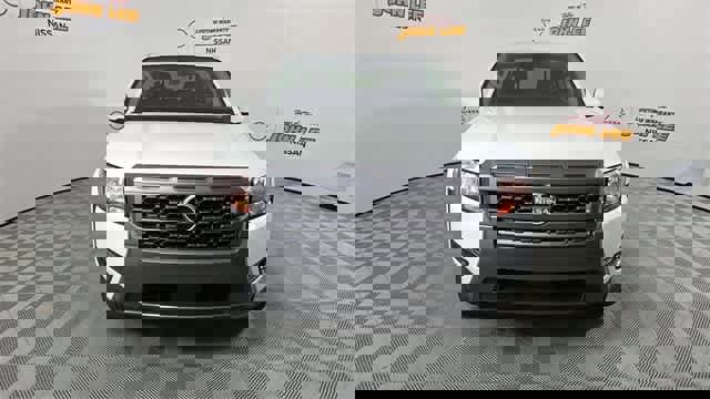 New 2025 Nissan Frontier SV w/ SV Convenience Package image 2