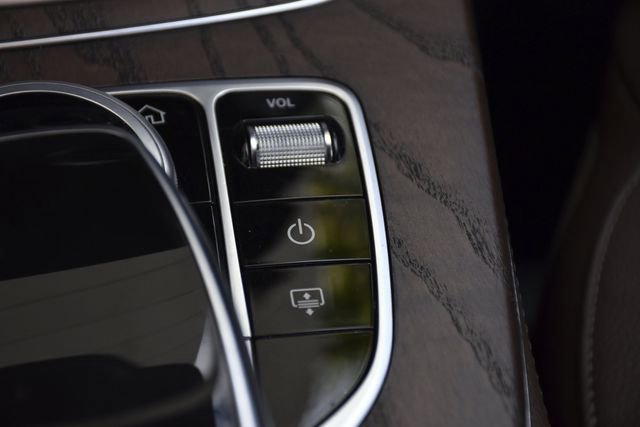 Used 2018 Mercedes-Benz E 400 4MATIC Sedan image 14