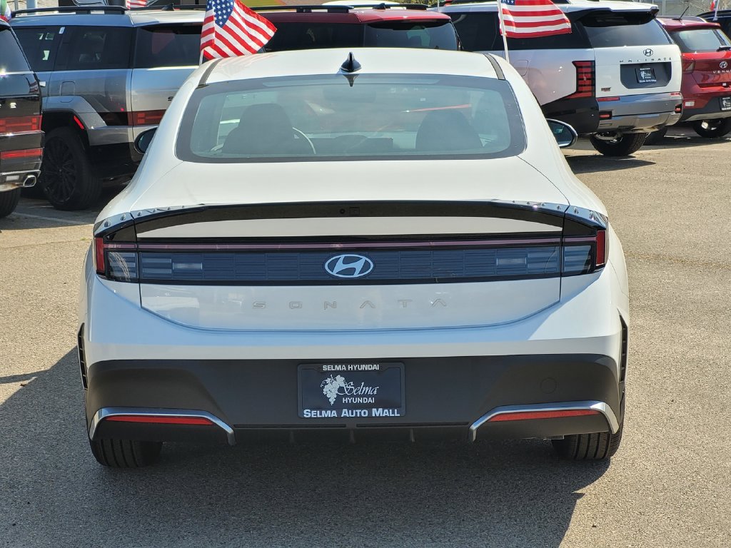 New 2026 Hyundai Sonata SE FWD image 5