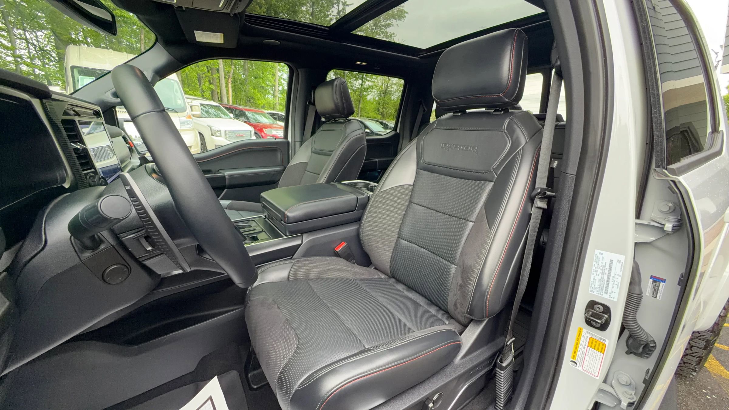 Used 2024 Ford F150 Raptor AWD/4WD image 28