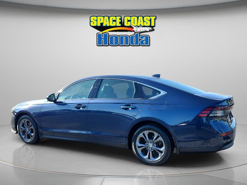Used 2023 Honda Accord EX image 11
