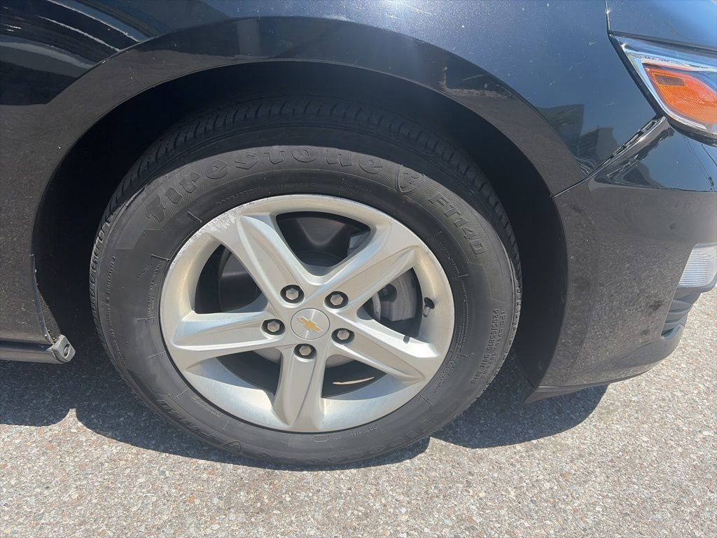 Used 2022 Chevrolet Malibu LT image 9