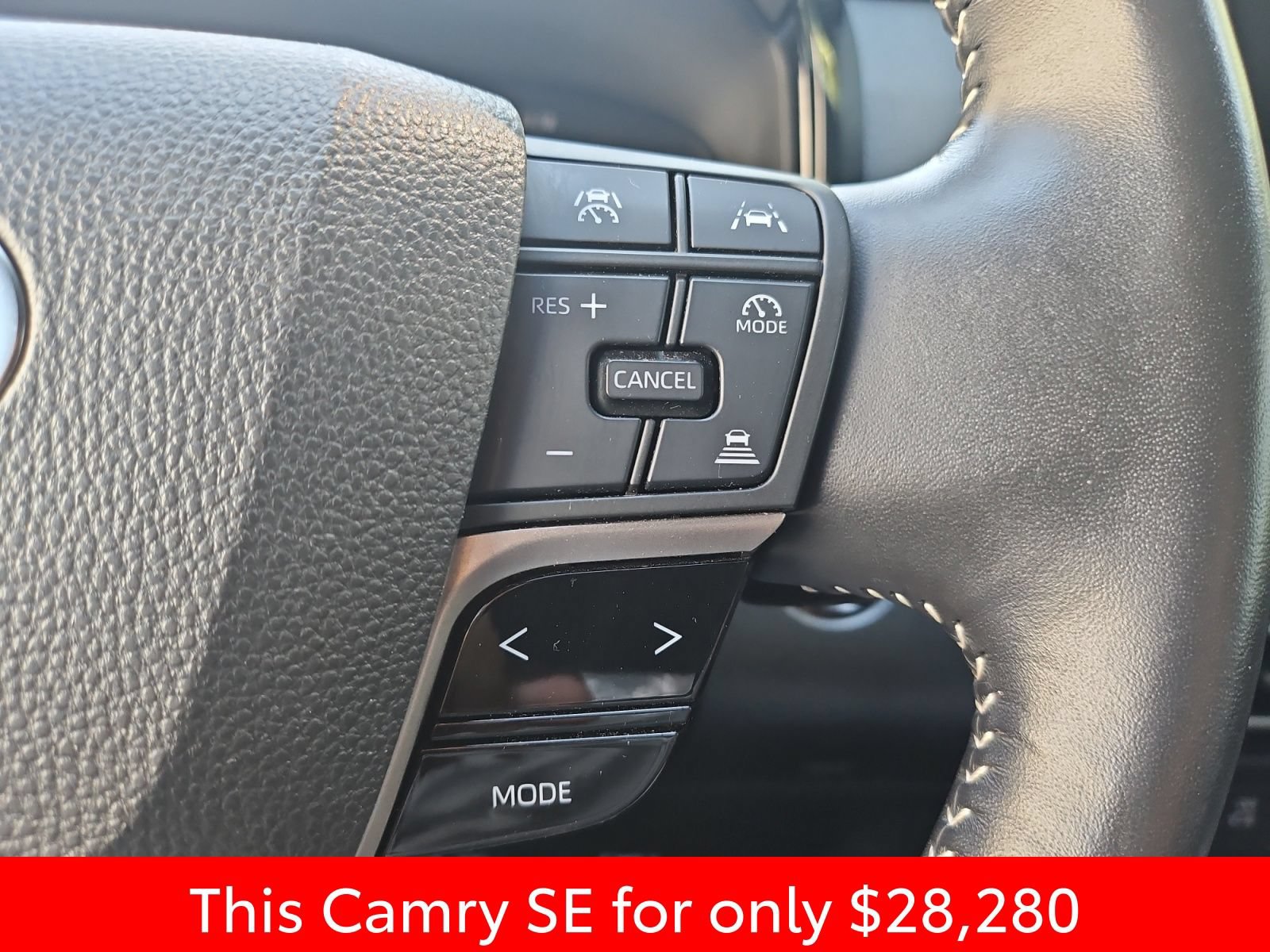 Used 2025 Toyota Camry SE FWD image 29