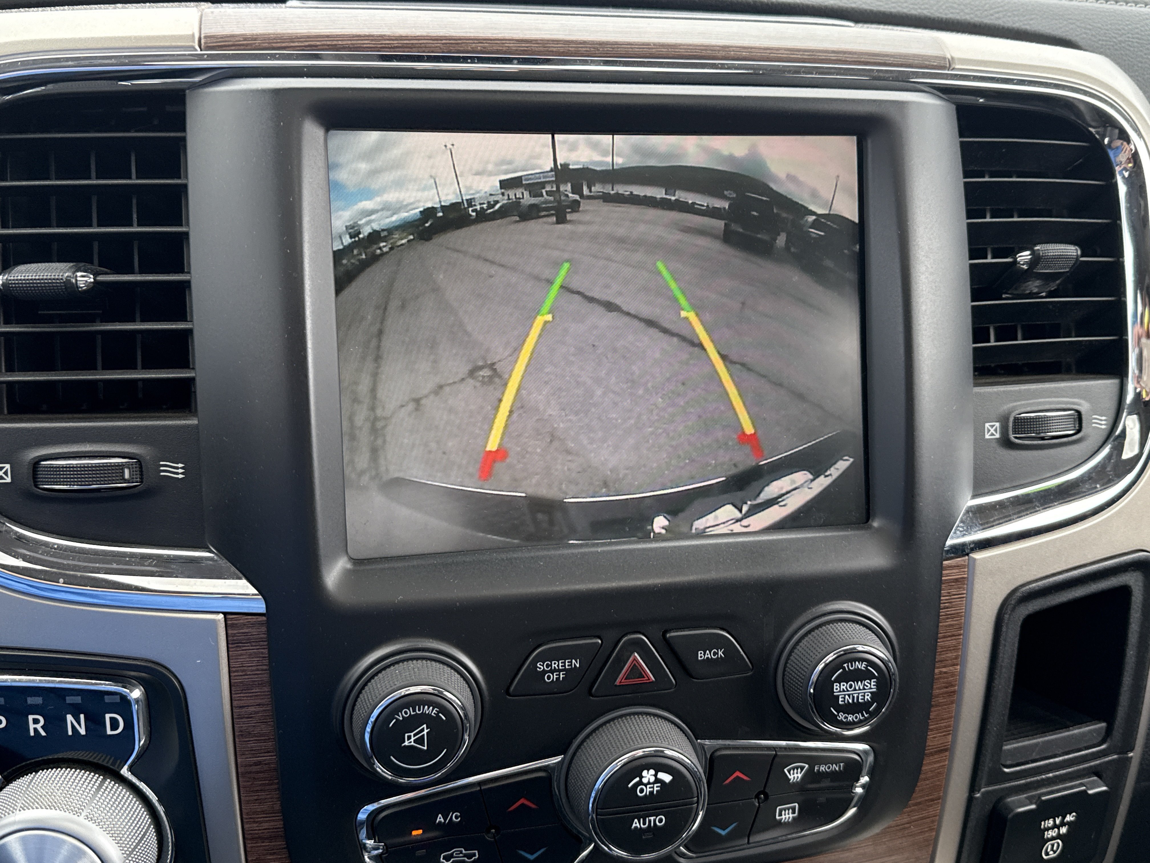 Used 2014 RAM 1500 Laramie AWD/4WD image 25