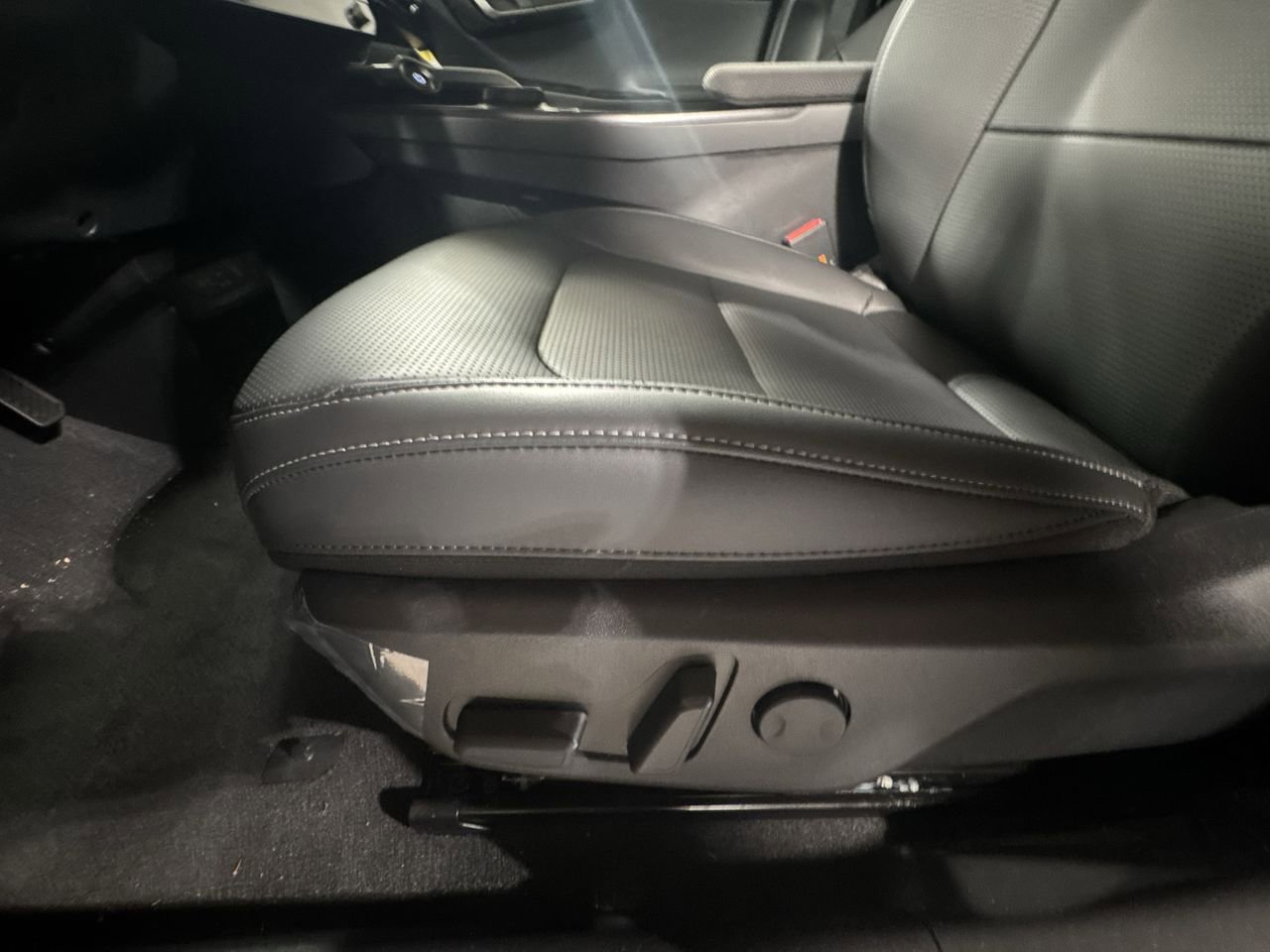 New 2025 Kia EV6 Wind image 17