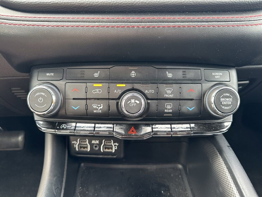 Used 2023 Dodge Durango GT image 26