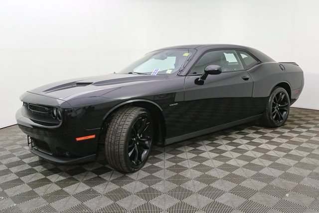 Used 2016 Dodge Challenger R/T Plus RWD image 5