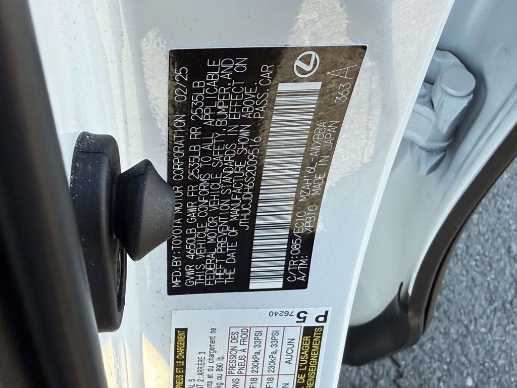 Used 2025 Lexus UX 300h AWD w/ Accessory Package (Z1) image 31