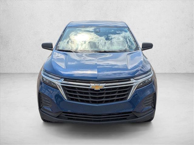 Used 2022 Chevrolet Equinox LS FWD image 2