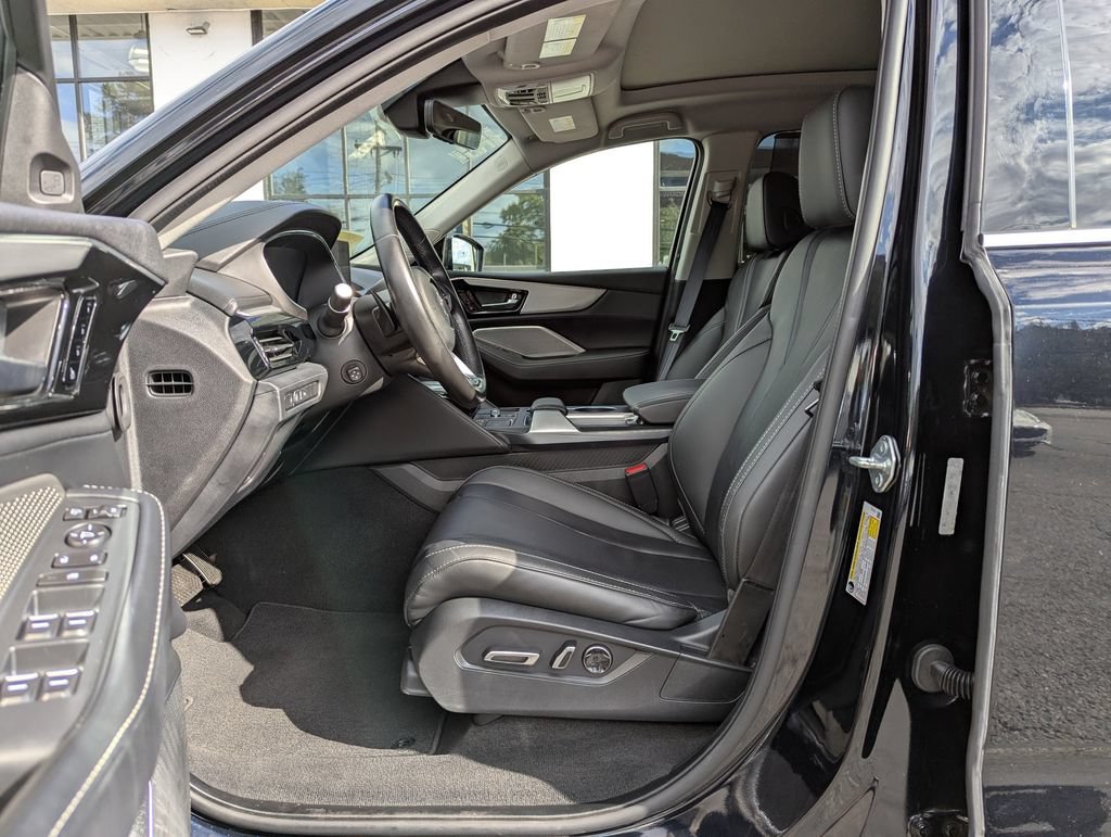 Used 2023 Acura MDX w/ Technology Package AWD/4WD image 13