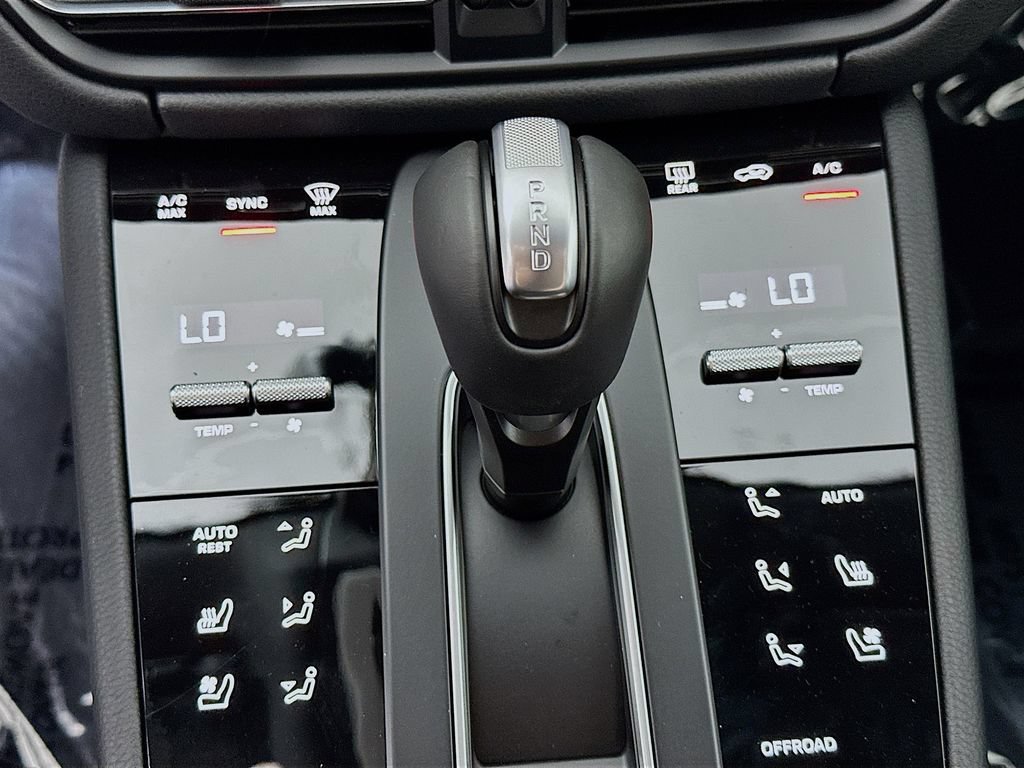 New 2026 Porsche Macan S AWD/4WD image 18