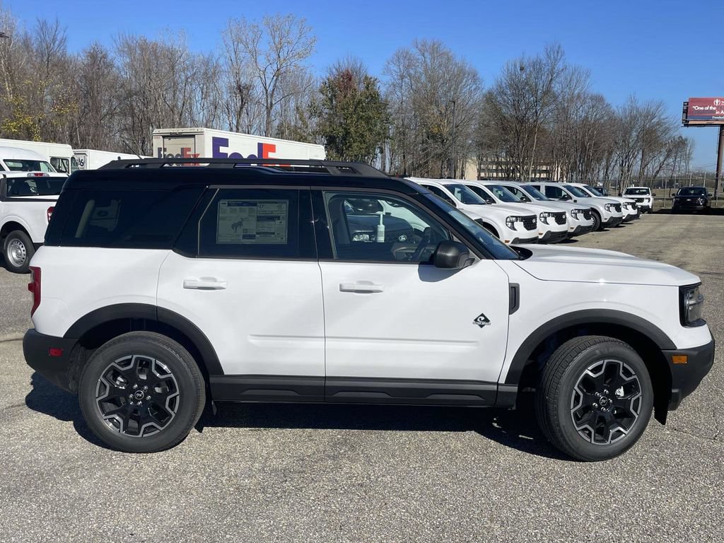 New 2025 Ford Bronco Sport Outer Banks AWD/4WD image 2