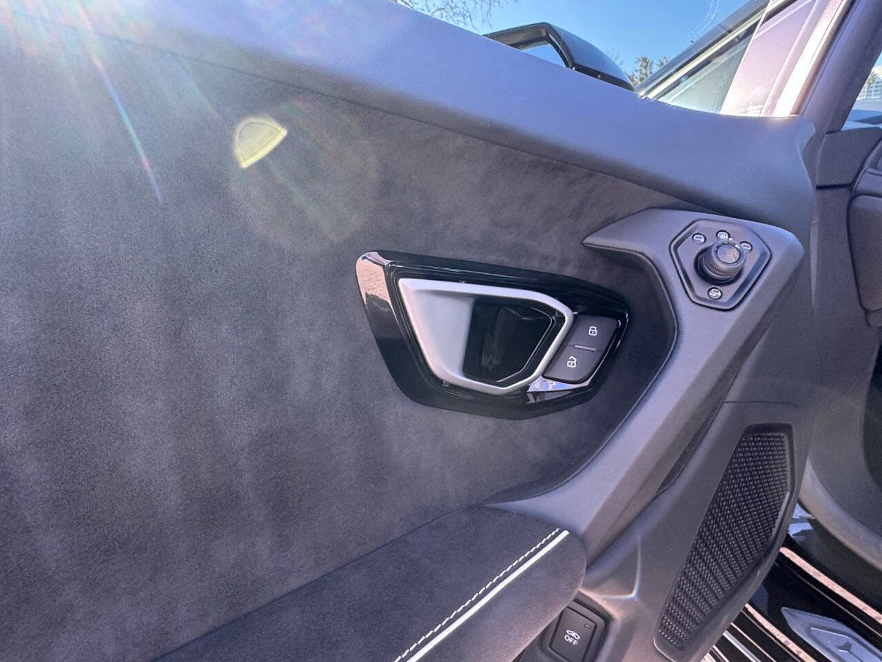 Used 2022 Lamborghini Huracan EVO image 66