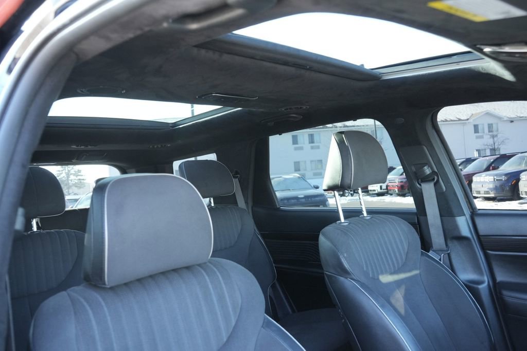 Used 2025 Hyundai Palisade Calligraphy image 16
