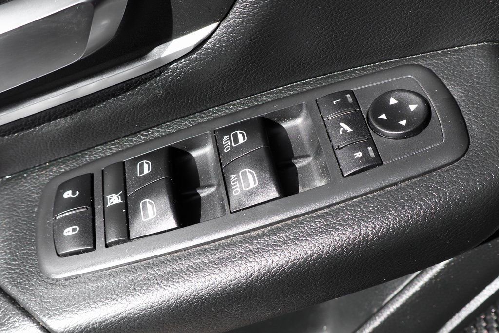 Used 2020 RAM 1500 Lone Star image 16