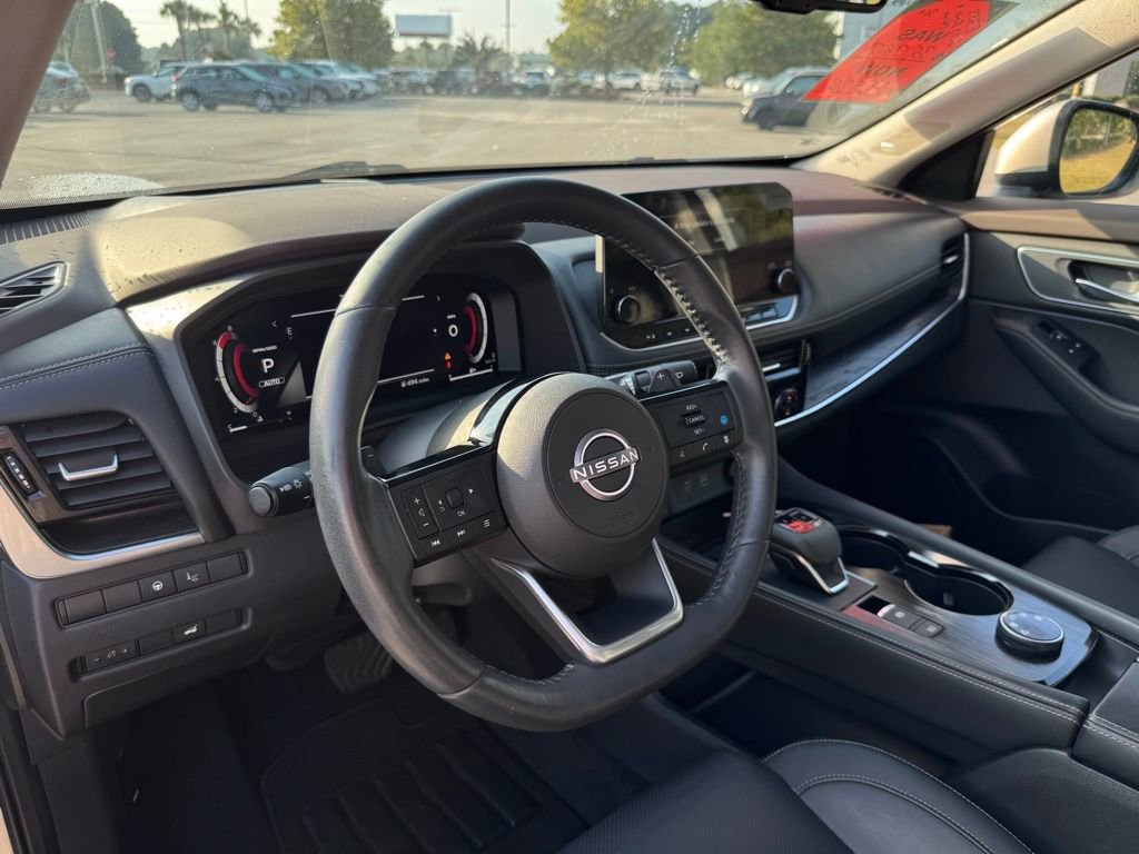 Certified 2023 Nissan Rogue Platinum w/ Platinum Premium Package image 15