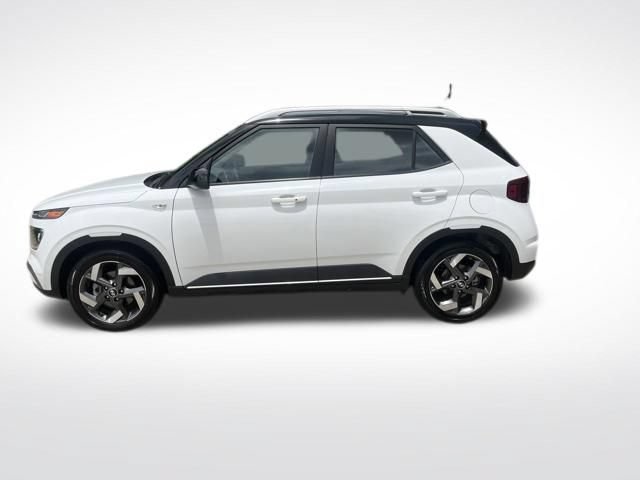 Used 2026 Hyundai Venue SEL FWD image 6