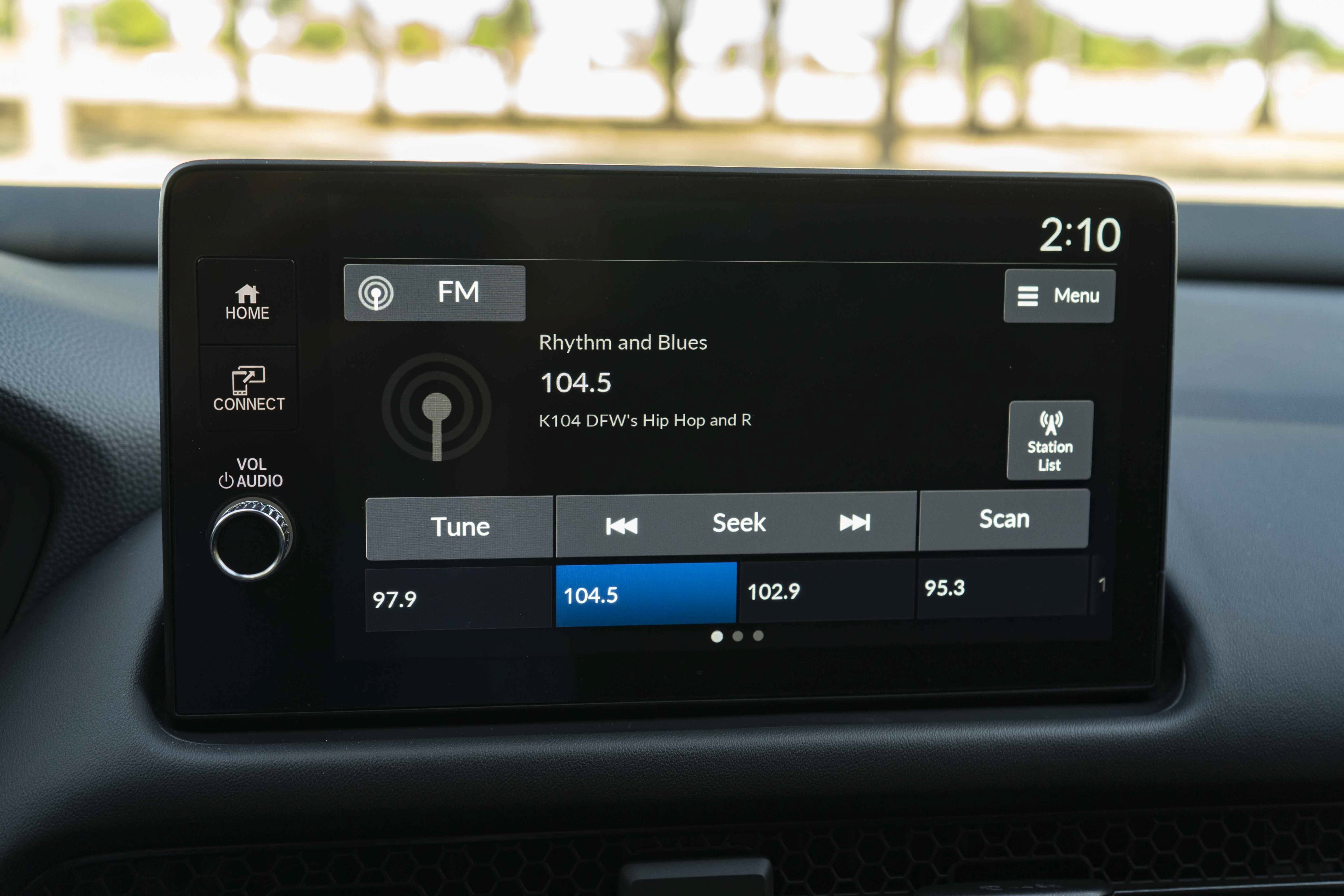 Certified 2027 Honda HR-V LX image 30