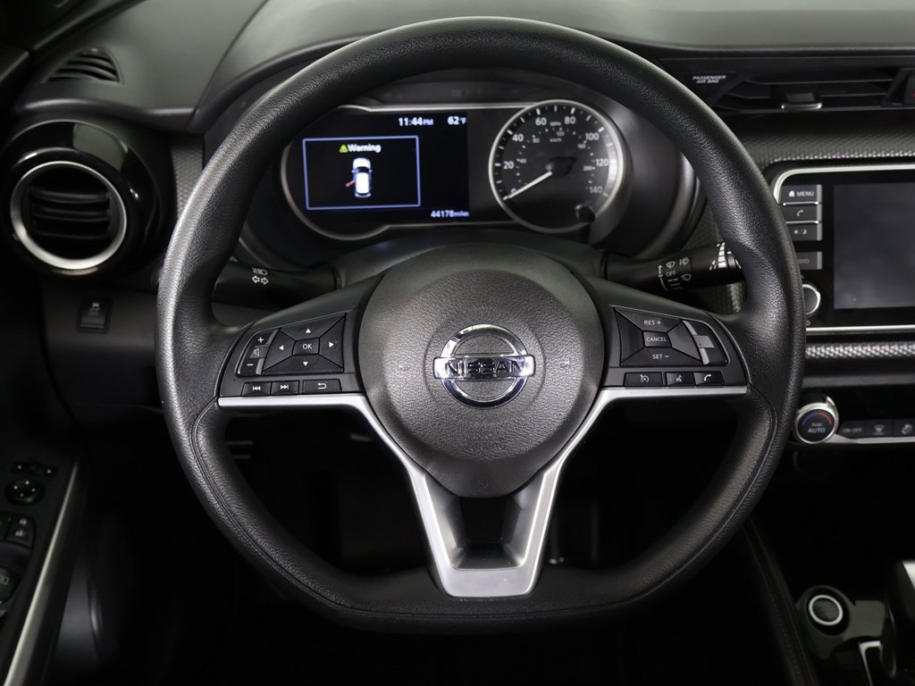 Used 2019 Nissan Kicks SV image 34