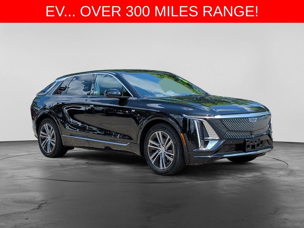 Used 2024 Cadillac Lyriq Luxury w/ LPO, Floor Liner Package AWD/4WD video 1