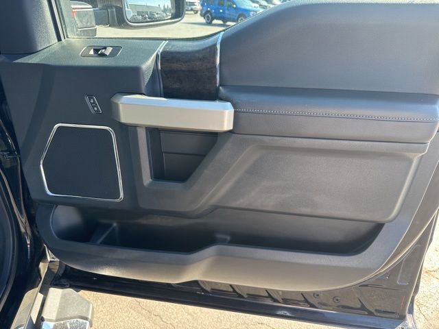 Used 2022 Ford F250 Lariat w/ Lariat Ultimate Package AWD/4WD image 16