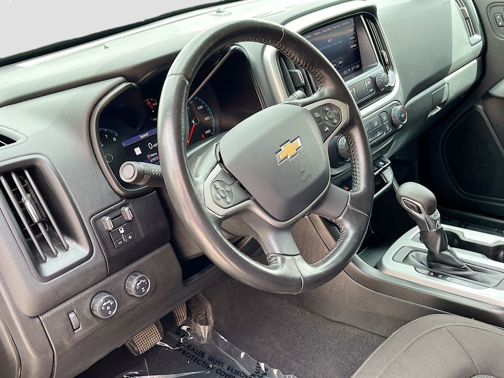 Used 2022 Chevrolet Colorado LT w/ LT Convenience Package AWD/4WD image 11