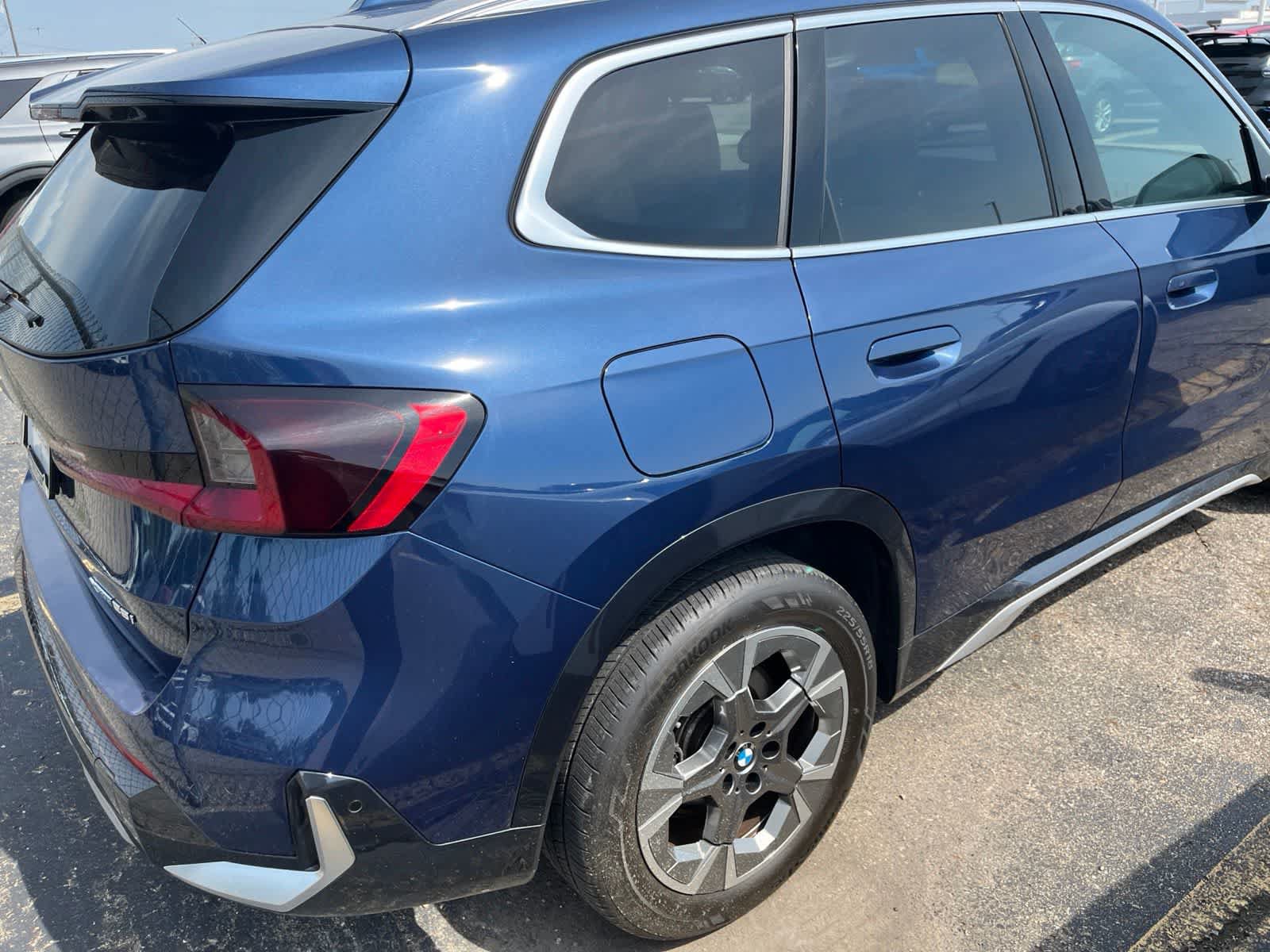 Used 2023 BMW X1 xDrive28i w/ Convenience Package AWD/4WD image 13