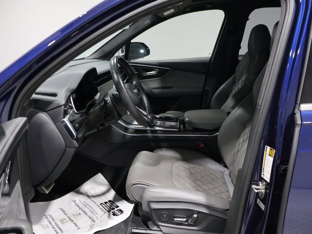 Used 2020 Audi SQ7 Prestige w/ Prestige Package image 12