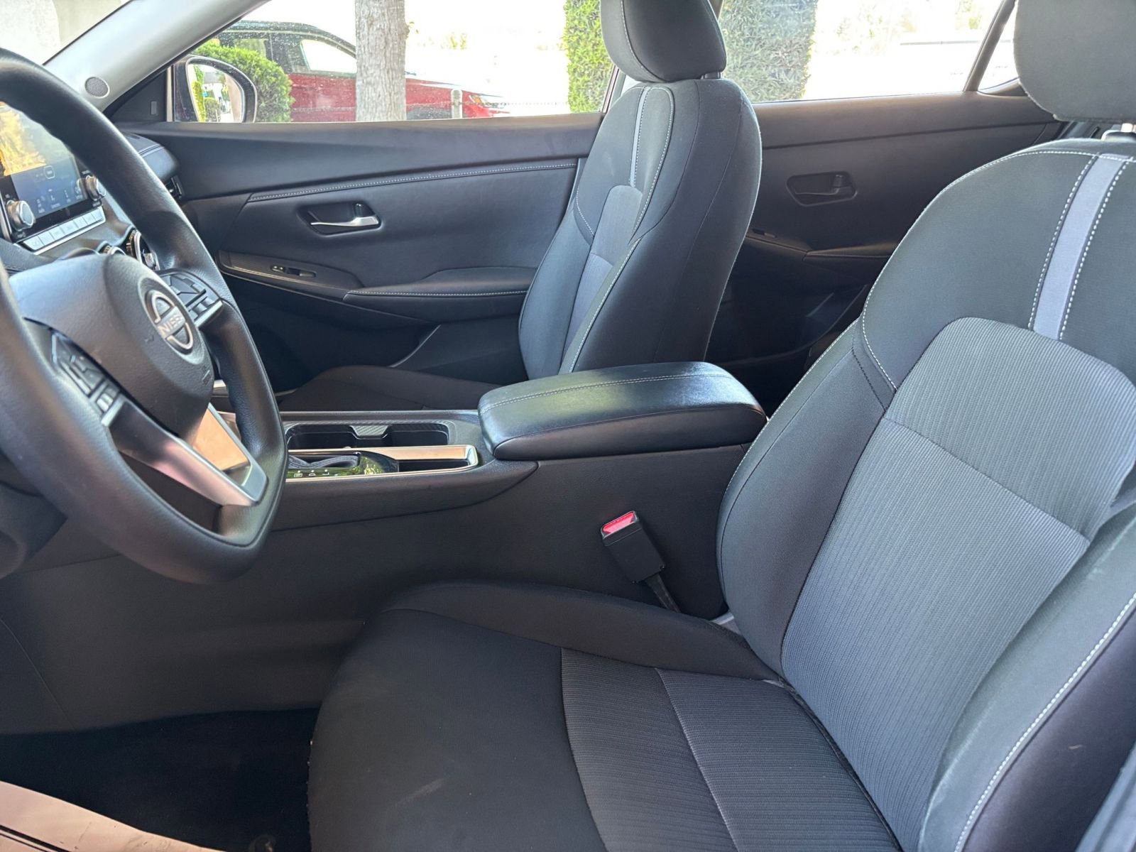 Used 2025 Nissan Sentra SV image 24