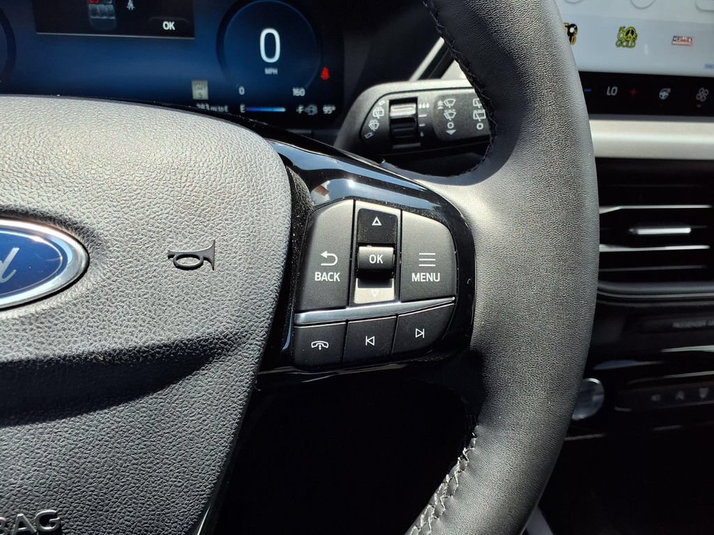 Used 2023 Ford Escape Active w/ Tech Pack #2 FWD image 17