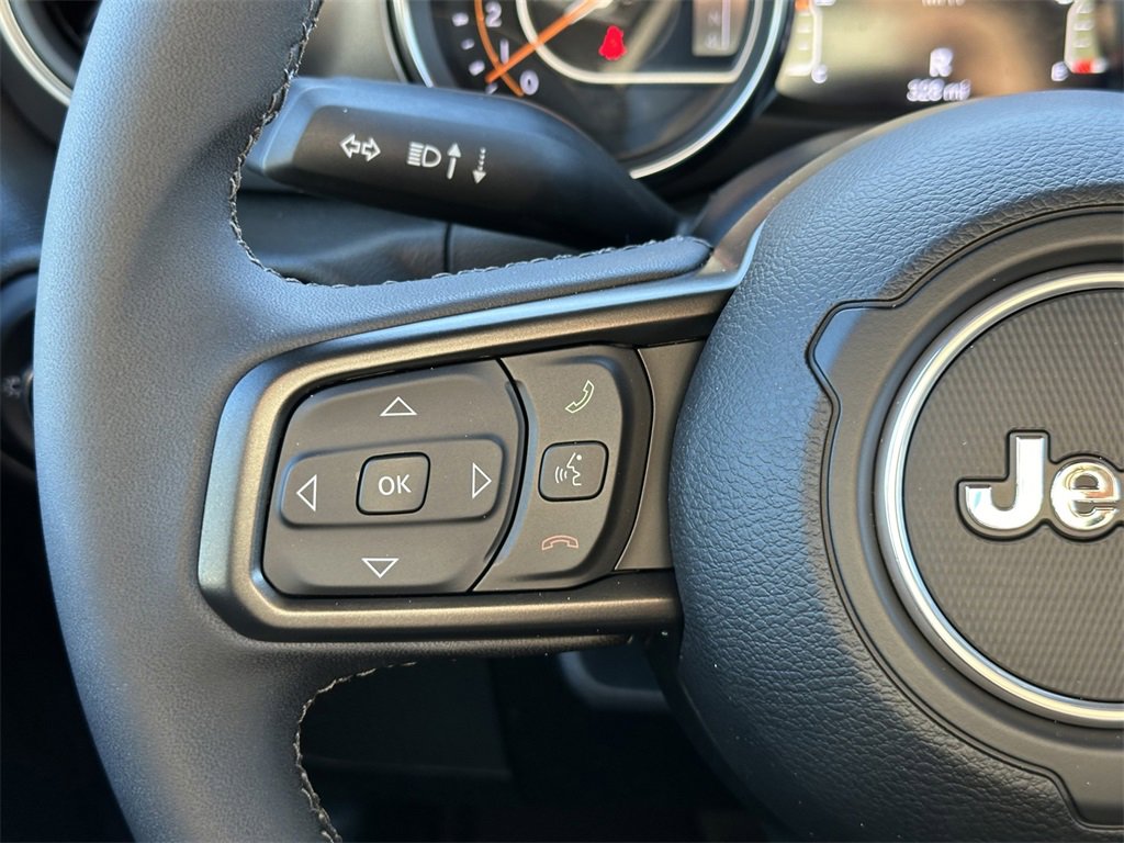 New 2023 Jeep Gladiator Sport image 22