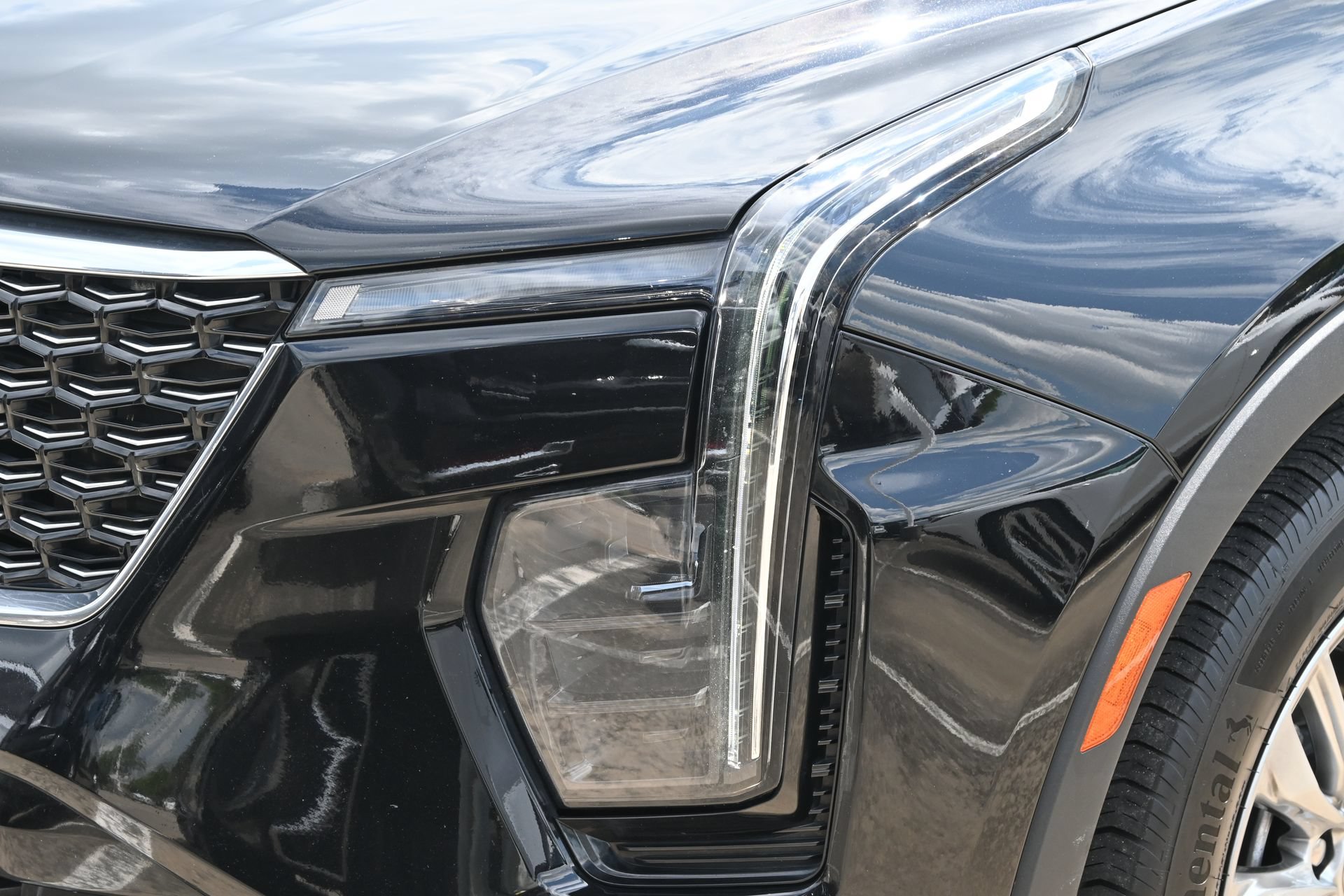Certified 2024 Cadillac XT4 Premium Luxury w/ Cold Weather Package FWD image 23