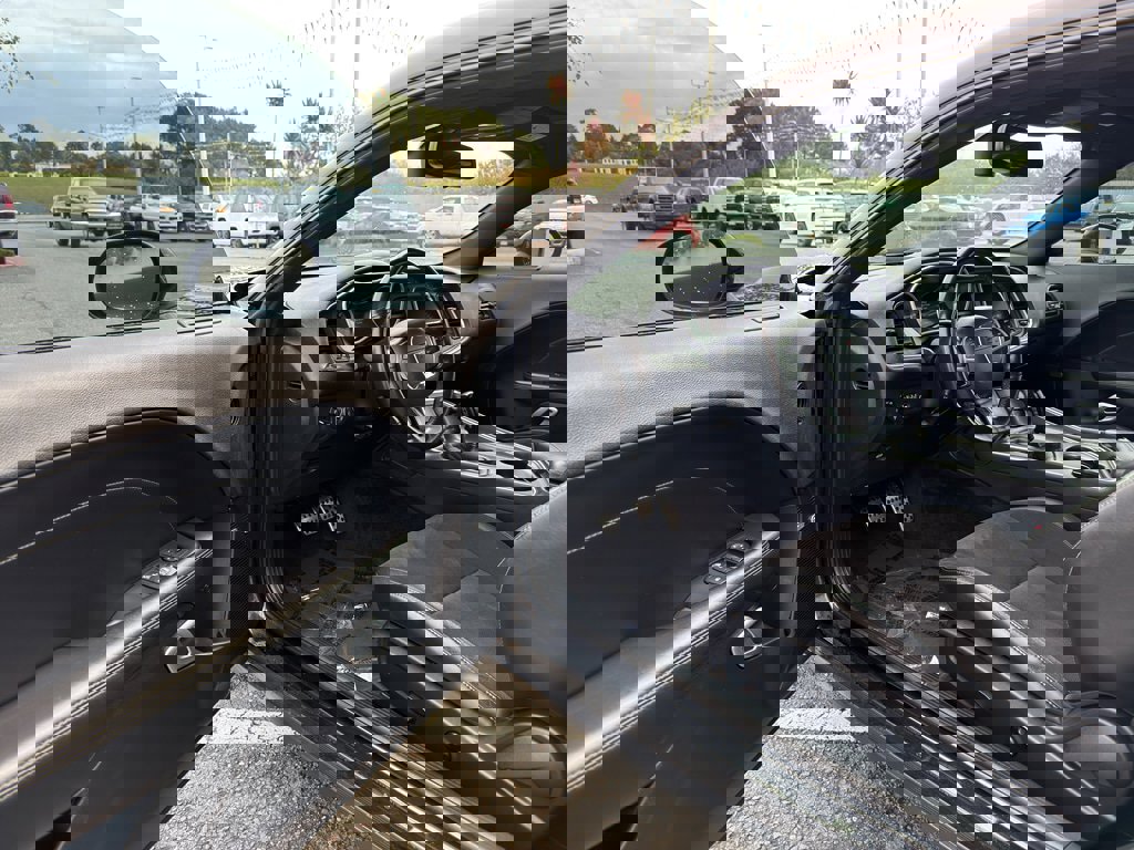 Used 2017 Dodge Challenger R/T Scat Pack w/ Leather Interior Group image 10