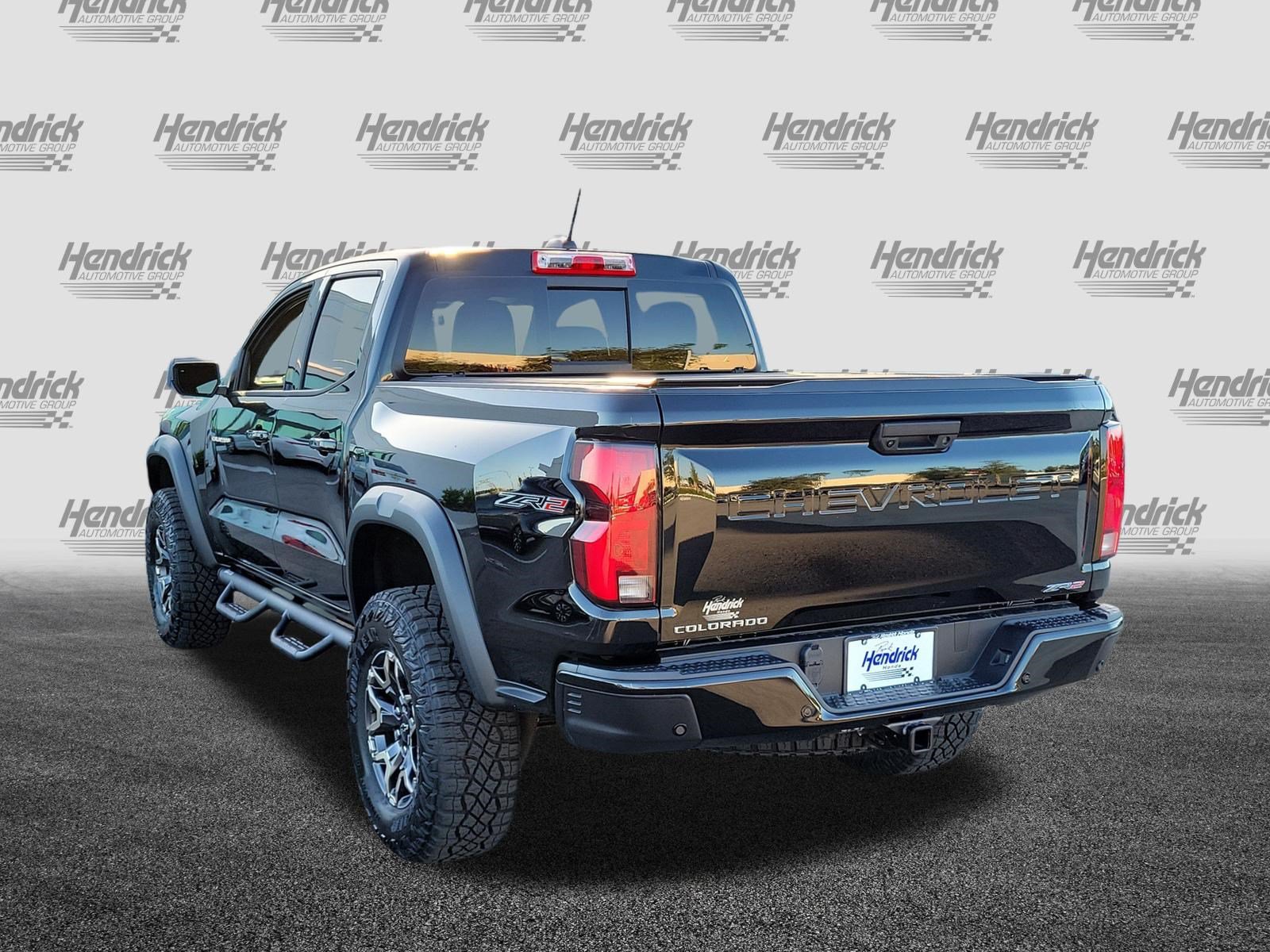 Used 2026 Chevrolet Colorado ZR2 w/ Technology Package AWD/4WD image 5