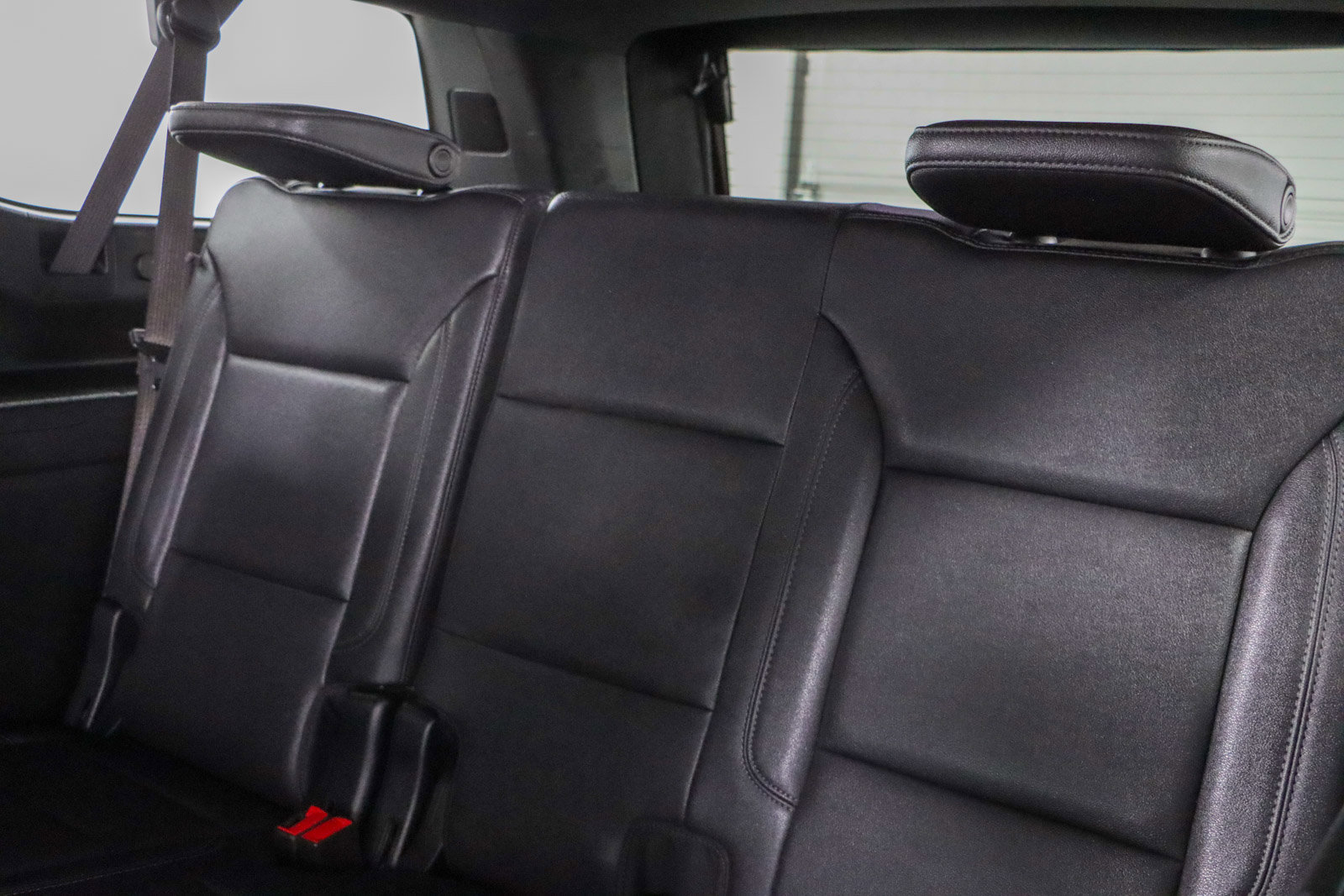 Used 2023 Chevrolet Suburban LT image 28